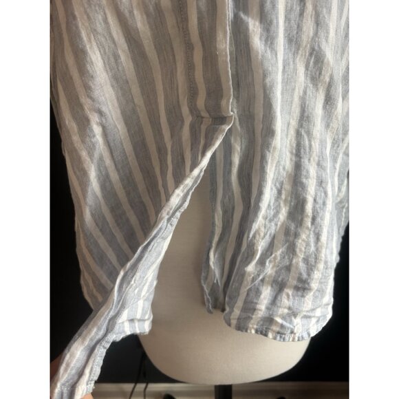 Frame Linen Chambray Distressed Top Sz Medium Loose Fit - Picture 8 of 11